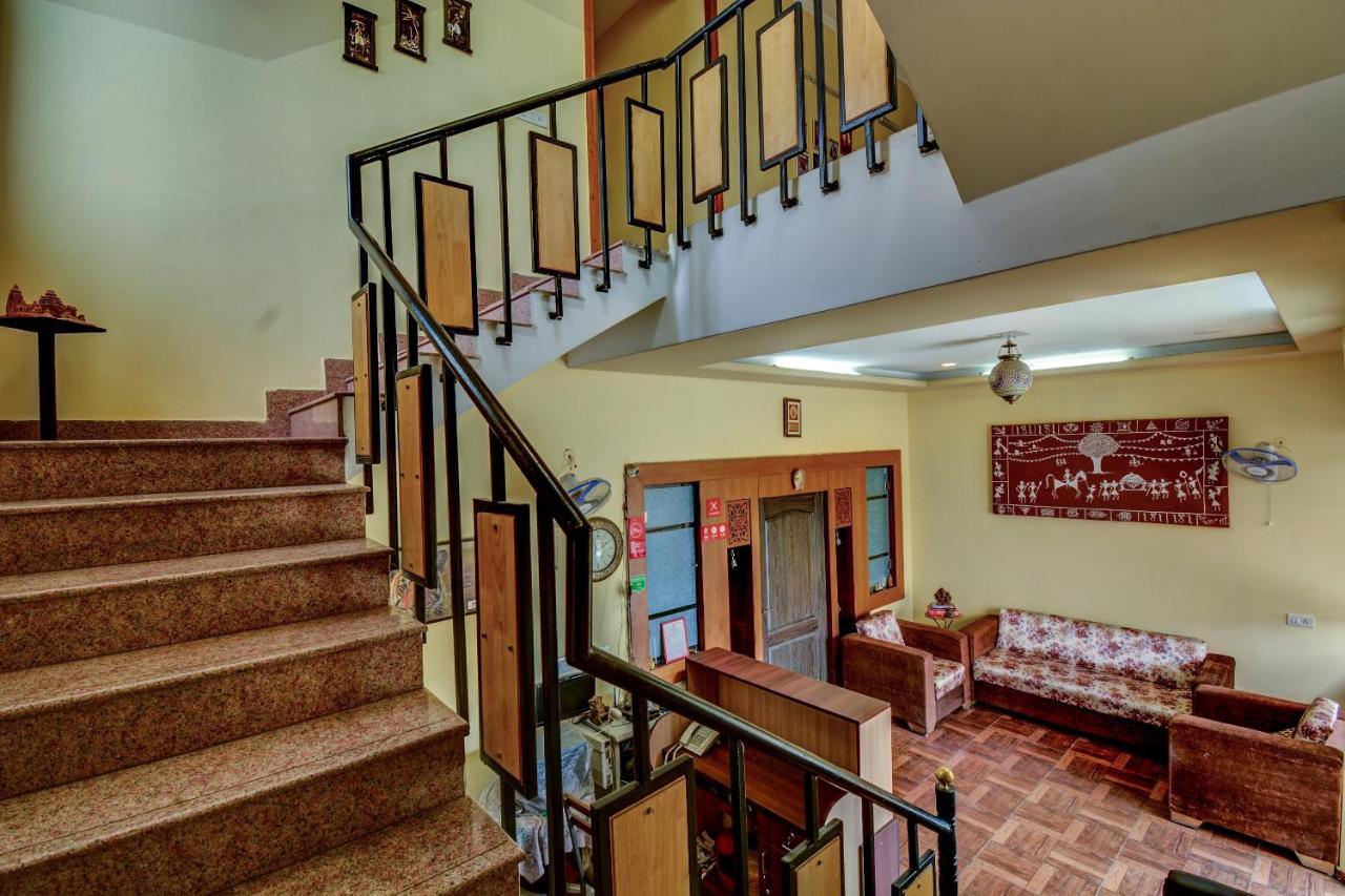 Oyo Hotel Prayag Dźajpur Zewnętrze zdjęcie